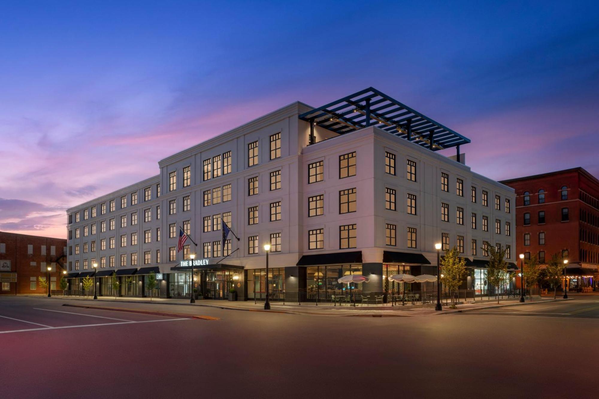 The Bradley Hotel Fort Wayne Bagian luar foto